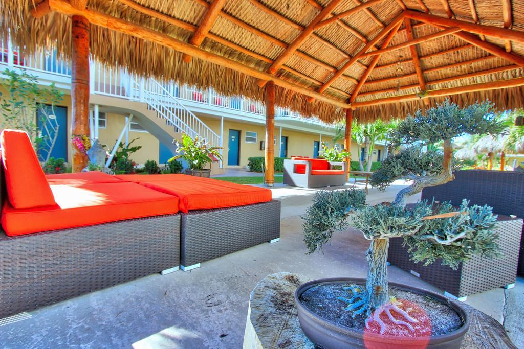 Oceans Beach Resort & Suites Pompano Beach Ngoại thất bức ảnh